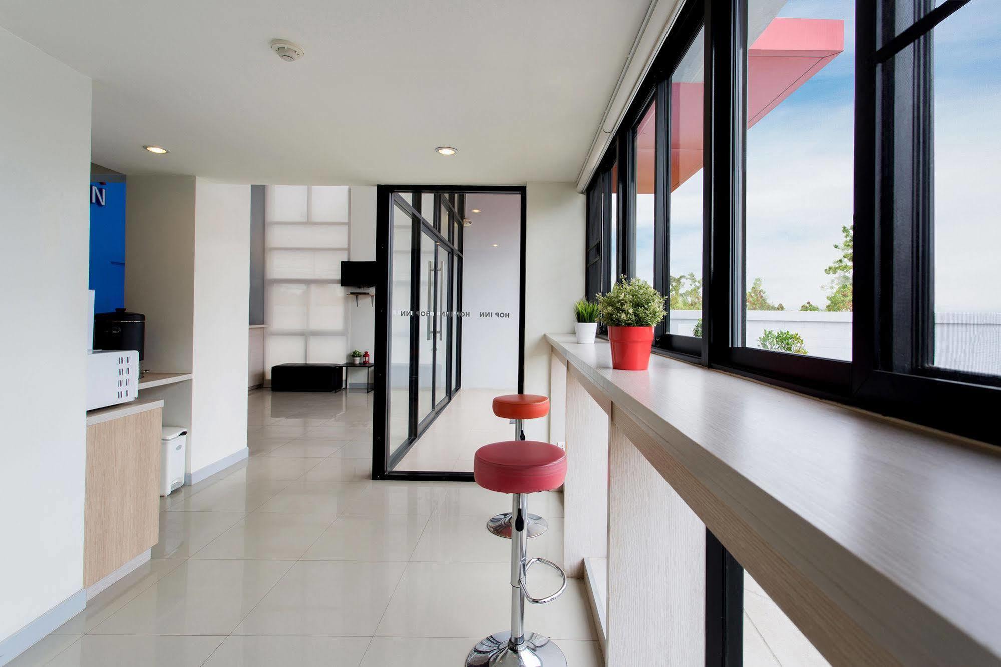Hop Inn Krabi Building A Exterior foto